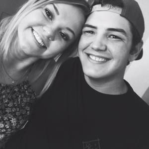 Meet your Posher, Caroline